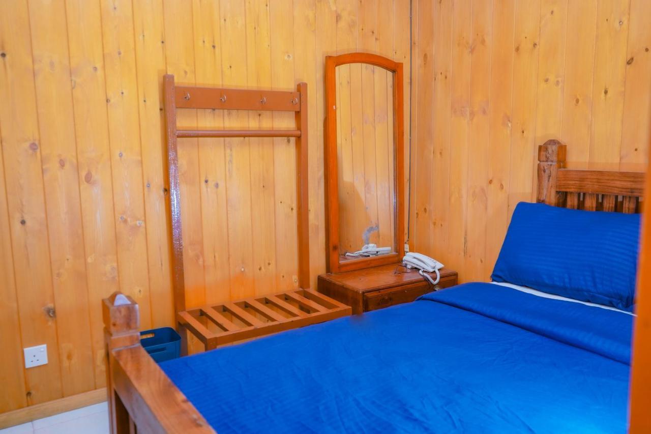 Blue Moon Residency Hotell Nuwara Eliya Exteriör bild
